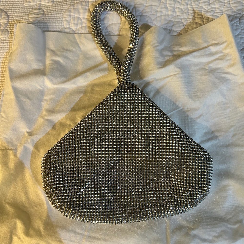 Jessica McClintock Staci Silver Metal Bead Snap Zip Pouch Evening Wristlet Bag